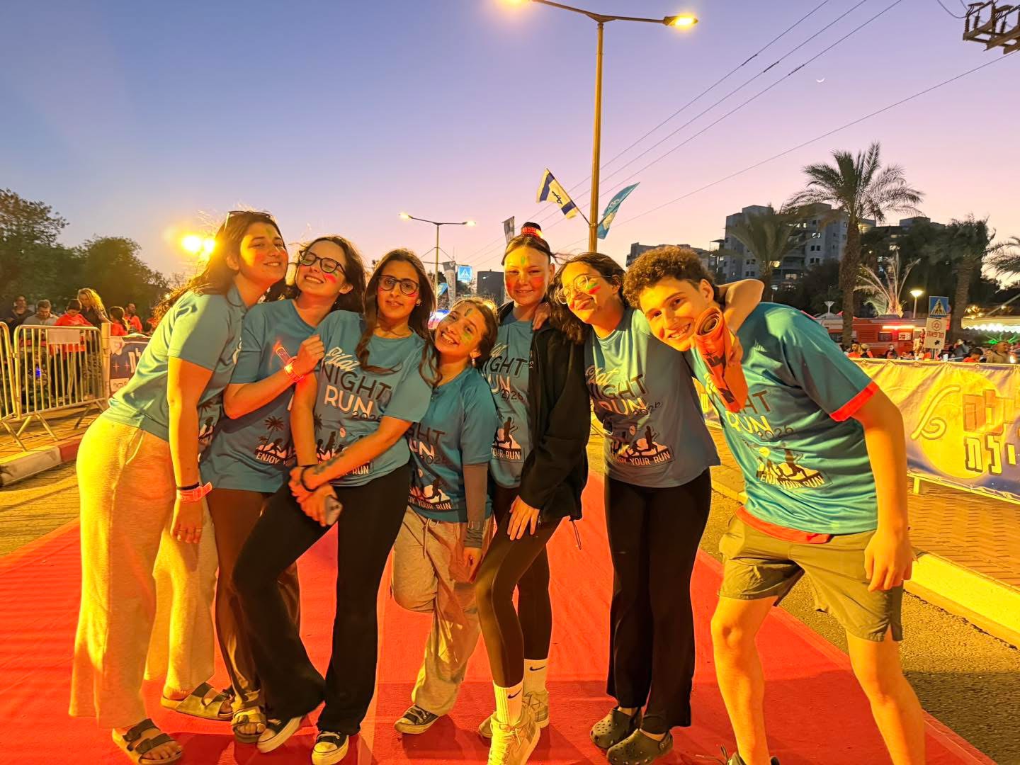 חולצות דרייפיט מודפסות לאירוע ריצה באילת — ליאור טקסטיל 1996
